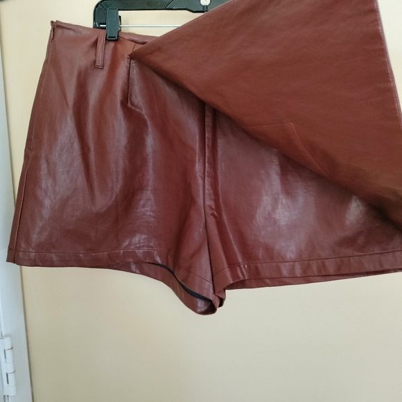 Anthropologie Twenty Six Hundred Brown Soft Faux Leather Cargo Skort XL Edgy - Picture 5 of 15